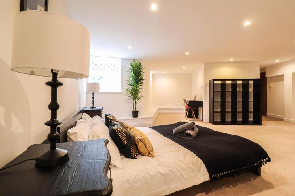 Camber Hill - Long Stay Offer London Exterior photo