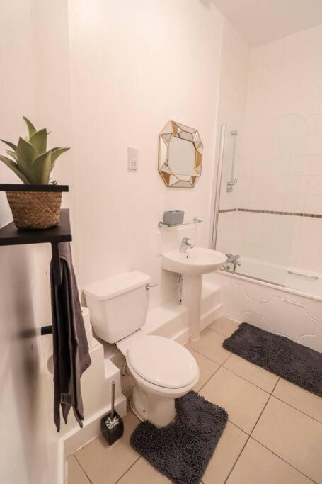 Camber Hill - Long Stay Offer London Exterior photo